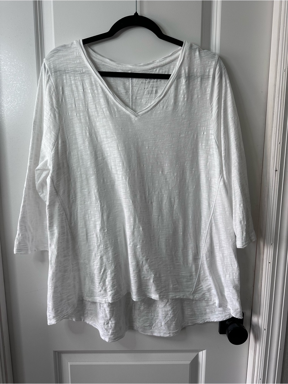 Chico's White V-Neck 3/4 Sleeve Tunic